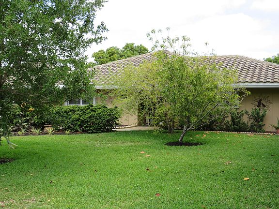 4th image of 3207 NW 89th Terrace
