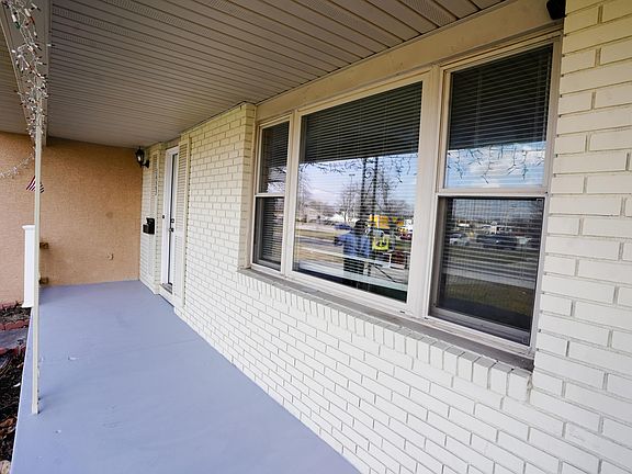 3rd image of 1523 Hempwood Dr