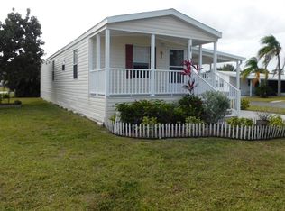 247 Hobnail Dr, North Fort Myers, FL 33903