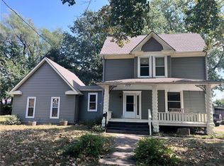522 S 3rd St, Odessa, MO 64076