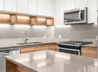 8850 University Cres #207, Burnaby, BC V5A 0C8