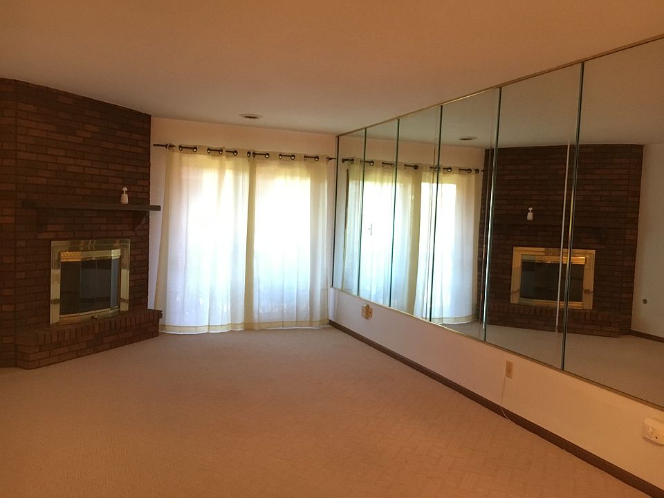 1st image of 2117 E 45th St #201