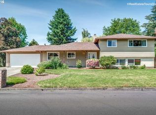 929 NE 9th Ave, Hillsboro, OR