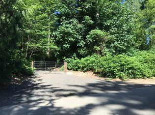 Ridge Ln, Bainbridge Island, WA 98110