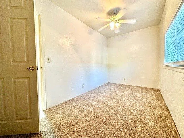 1501 W 3rd St #4 — Photo 10