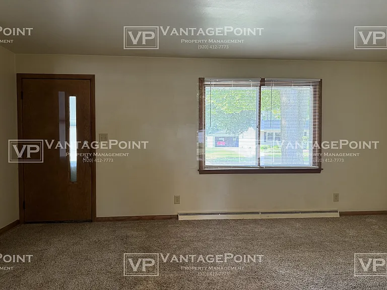 606 E Taft Ave — Photo 4