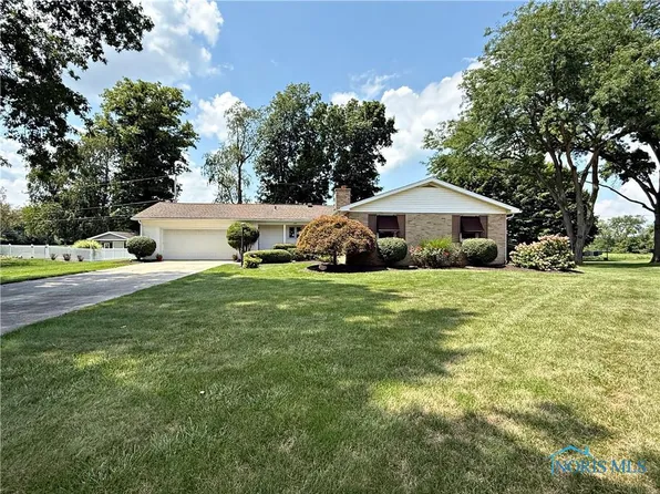 2102 S Glendale Dr, Tiffin, OH 44883