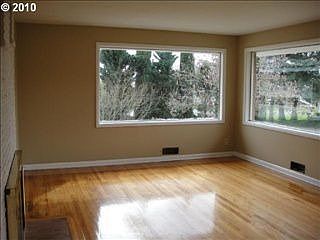 3rd image of 911 SE 78th Ave