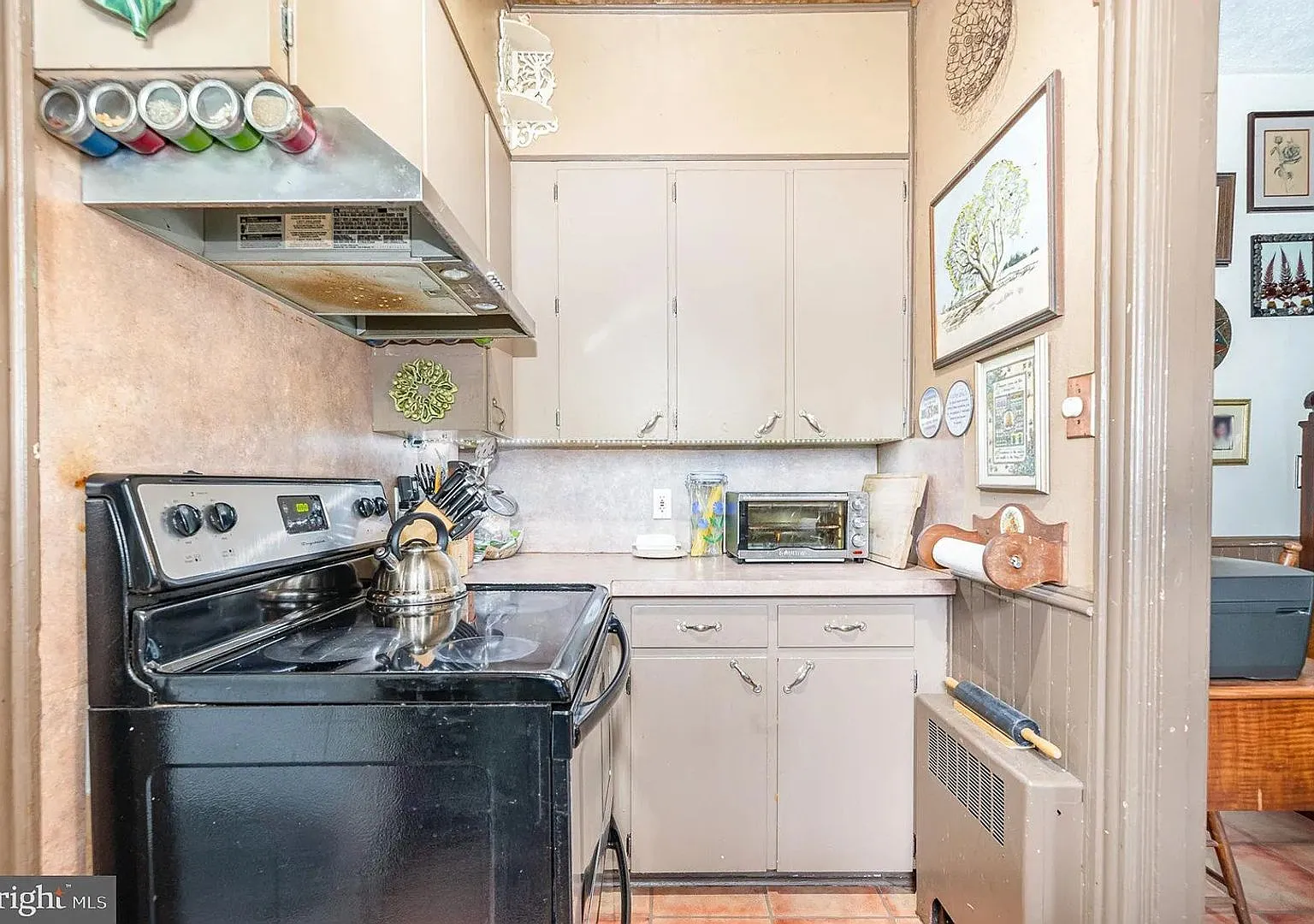 5 Bedroom, 1.5 Bath in Harrisburg, PA - **Coming Soon — Photo 3