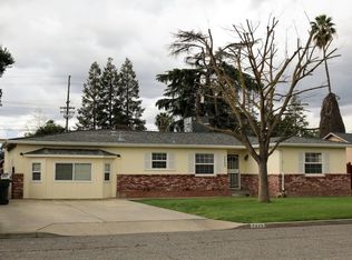 2449 W Vassar Ave, Visalia, CA 93277