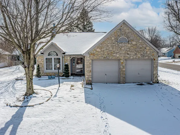 6751 Wild Cherry Dr, Fishers, IN 46038