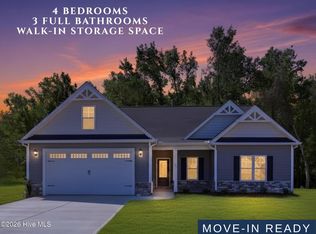 400 Creeks Edge Dr, Pikeville, NC 27863