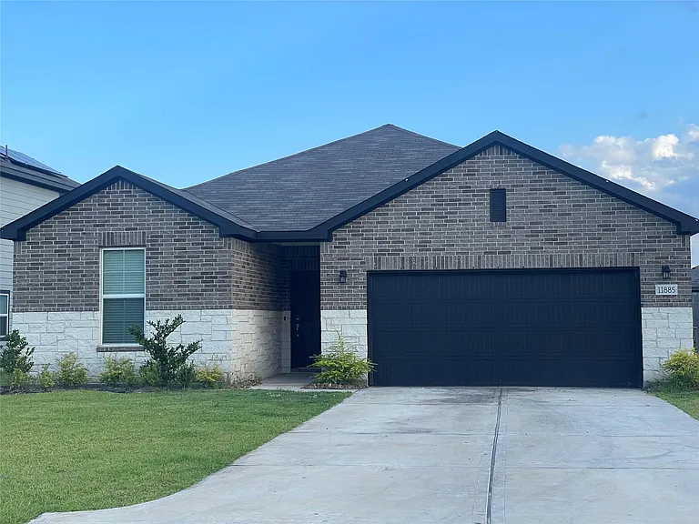 11885 Whirlaway Dr — Photo 1