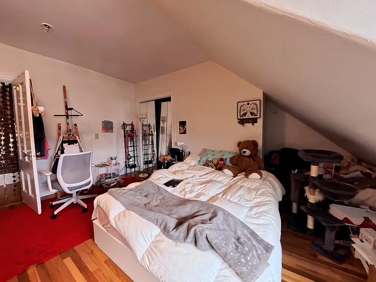 185 Davis Ave #8 — Photo 16