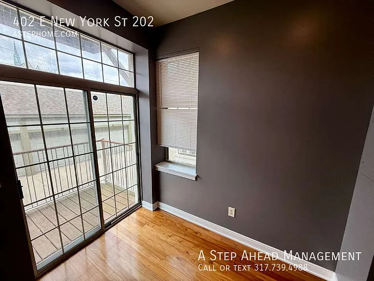 402 E New York St #202 — Photo 8