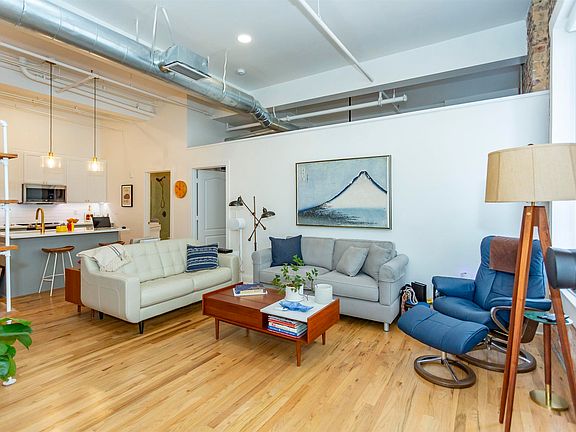 5th image of 300 20th St N #208