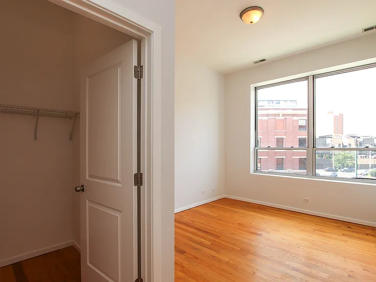 1001 N Milwaukee Ave #303 — Photo 16