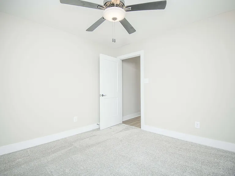 7230 Sassafras Way — Photo 26