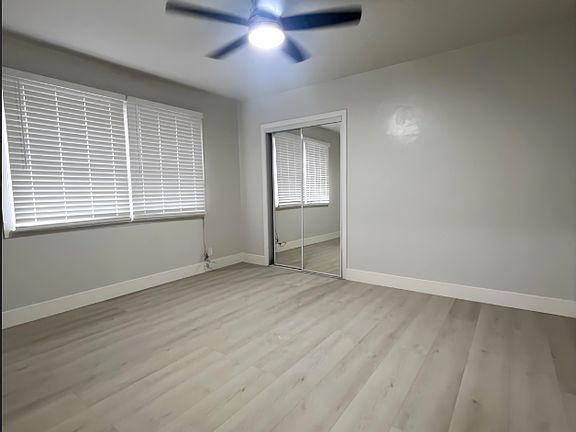 5th image of 6203 Crenshaw Blvd #6