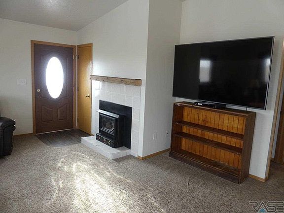 5th image of 1118 Dows St