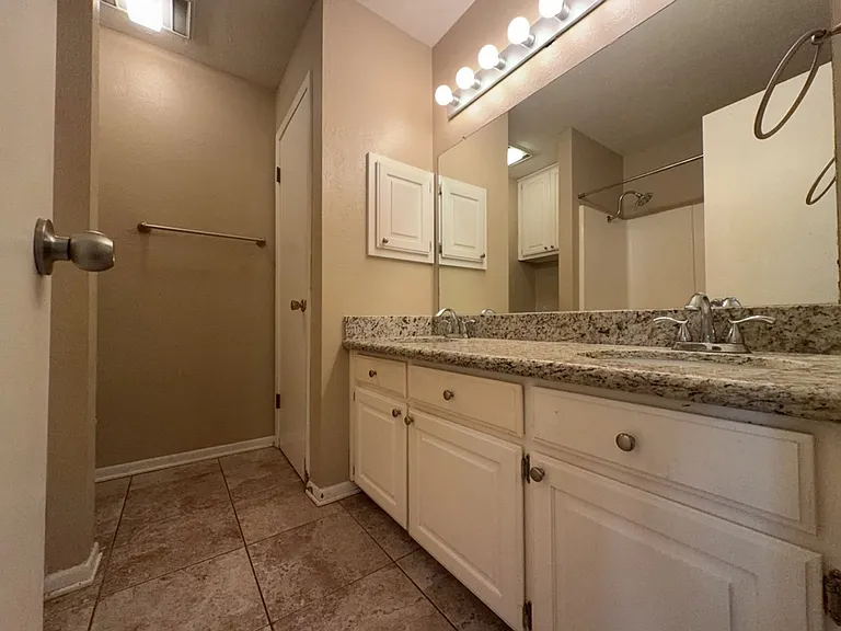 629 W Ridge Dr — Photo 9