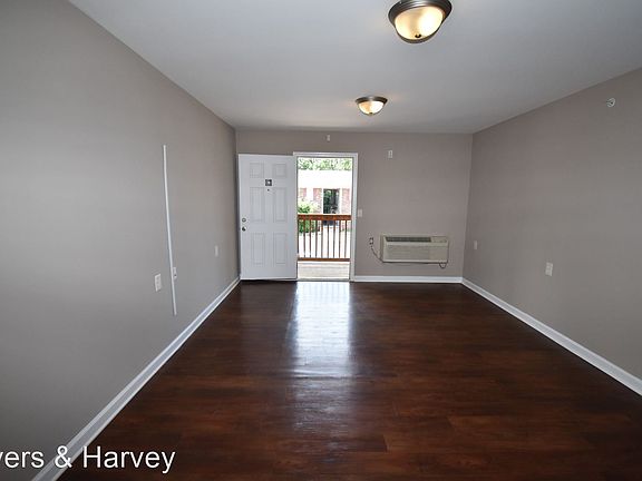 4th image of 162 Condor Ct #K