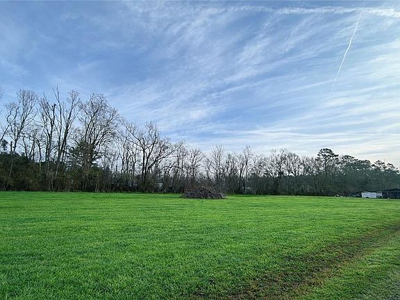 3rd image of 44080 Mary Singletary Rd