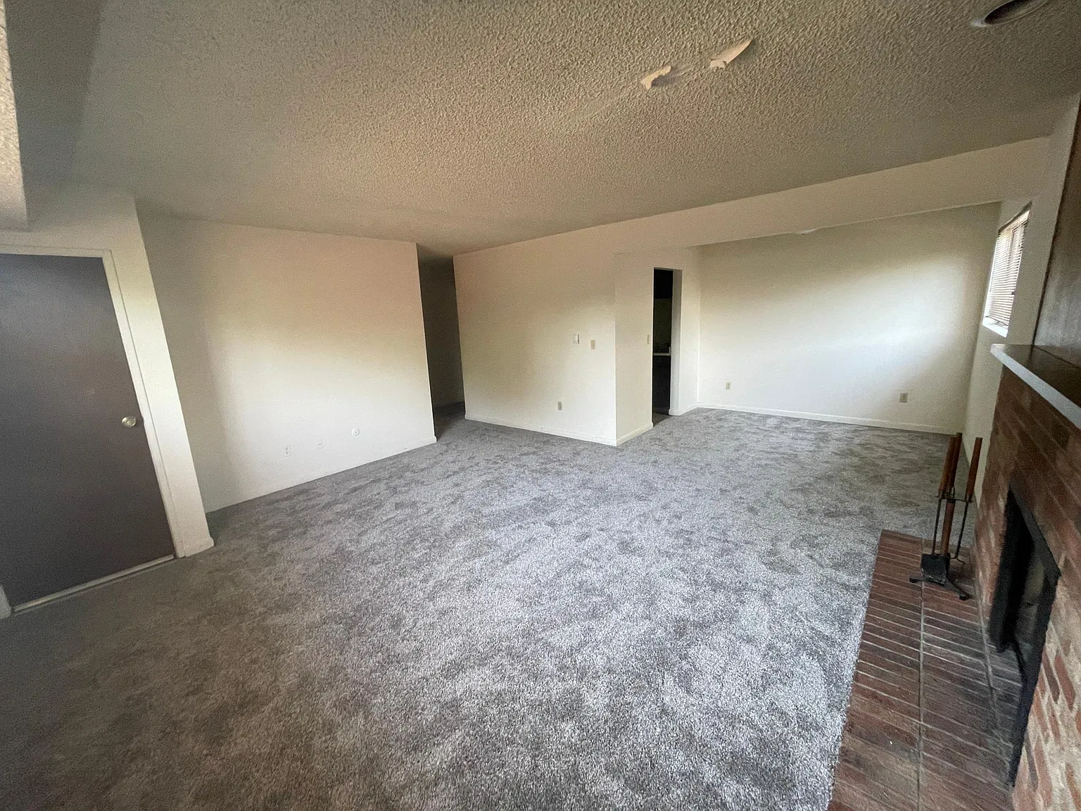 2 bed, 1.5 bath, 1184 sqft, $2,950 — Photo 3