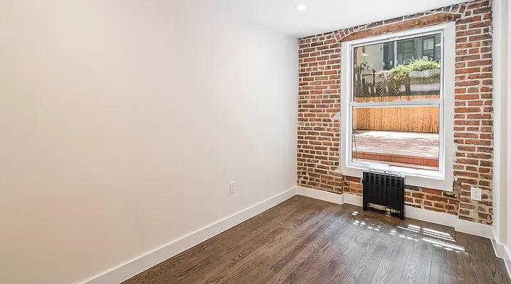 Rented by Douglas Elliman | media 4