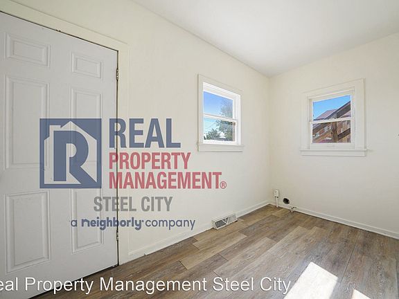 4th image of 300 Clark St #11477619