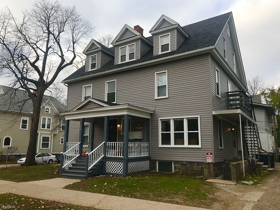 1st image of 325 E Jefferson St APT 2