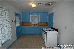 1st image of 554 Lanark Dr