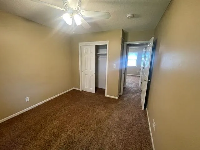 6017 Knox Ave #1 — Photo 6