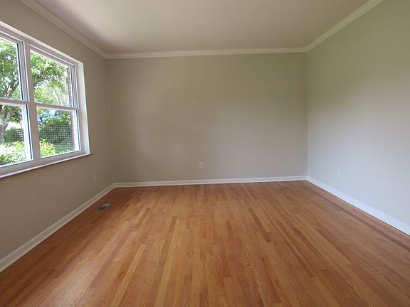 2nd image of 2729 Monte Vista Dr