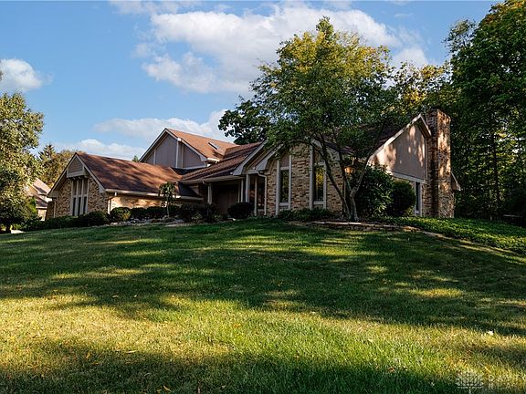 2nd image of 218 Quiet Meadow Ln