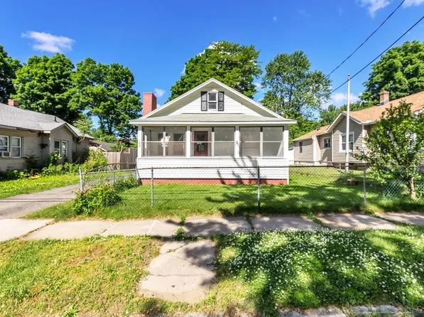 106 Barber St, Springfield, MA 01109