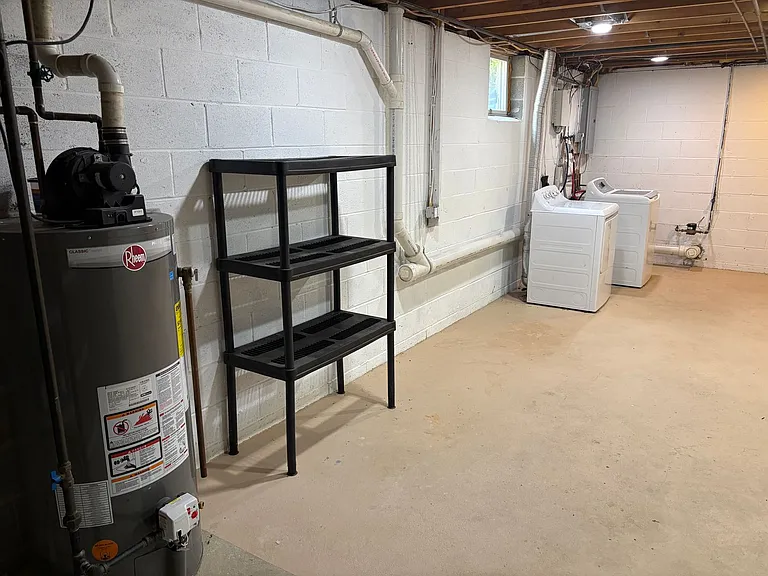 220 Harding Ave — Photo 14