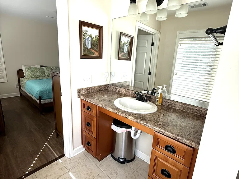 910 Honey Hill Rd — Photo 12