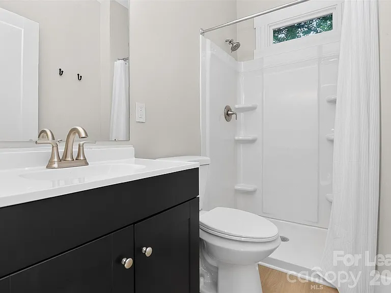204 E McNeely Ave — Photo 18