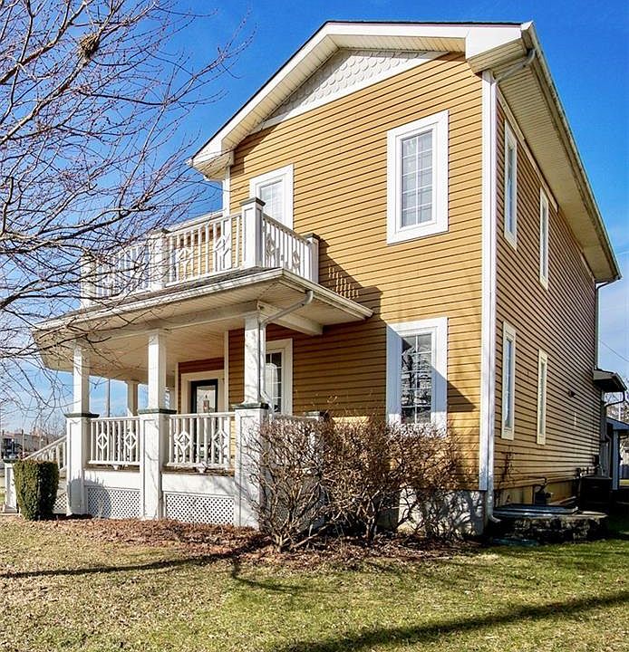 1st image of 103 N Williams St
