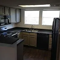 Middletowne Apartments — Photo 13