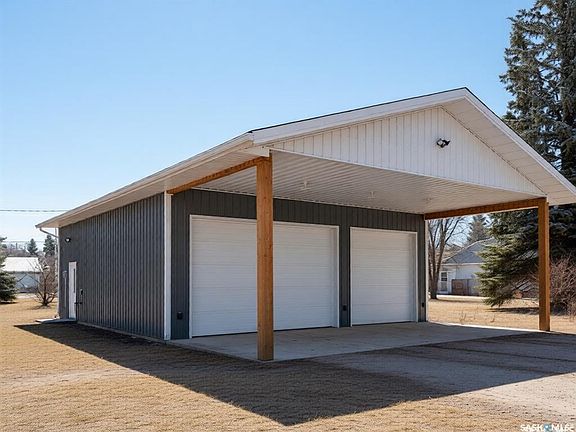 2nd image of 210 1st STREET W