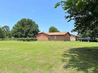 31 S Bond Ave, Dustin, OK 74839