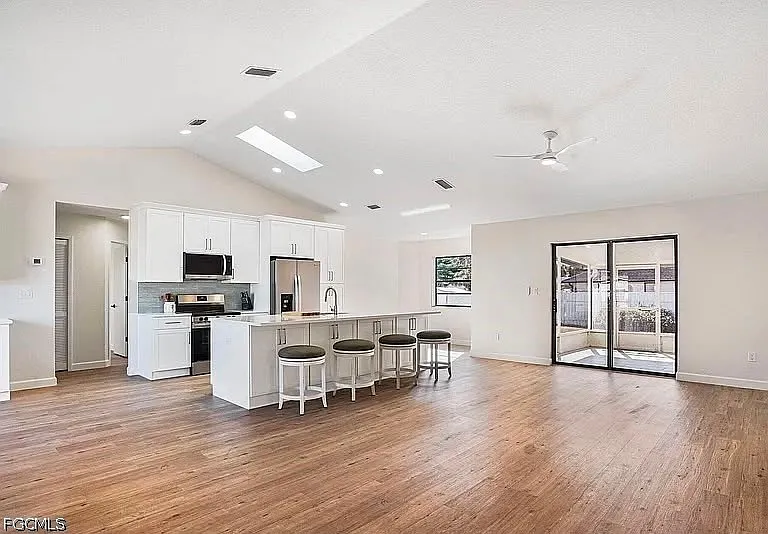 786 Hamm St NW — Photo 2