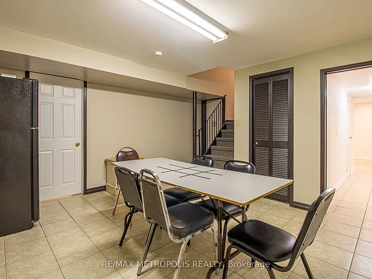 507 Charnwood Ct #BASEMENT — Photo 24