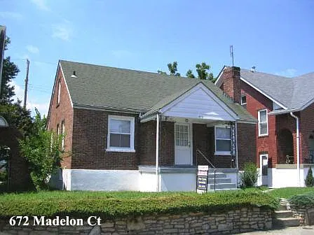 672 Madelon Ct