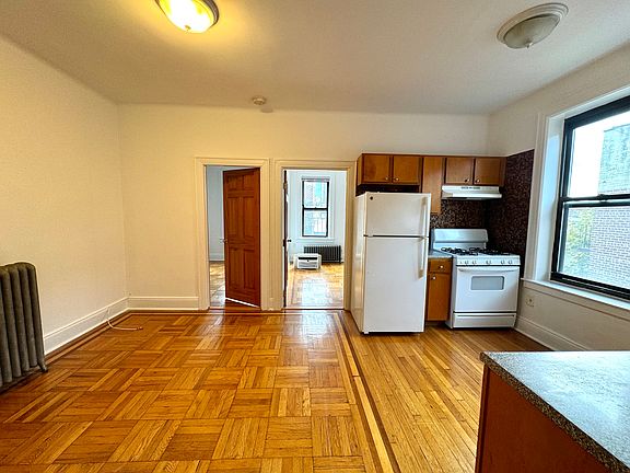 3rd image of 31-18 28th Ave #3R