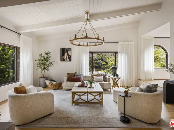 2426 Cazaux Pl, Los Angeles, CA 90068