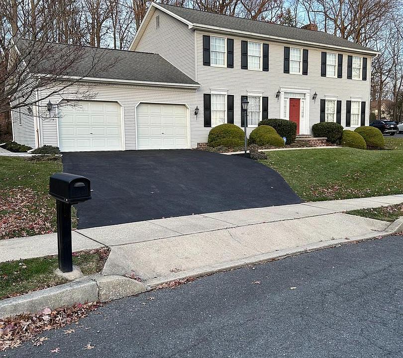 1st image of 2430 E Bayberry Dr