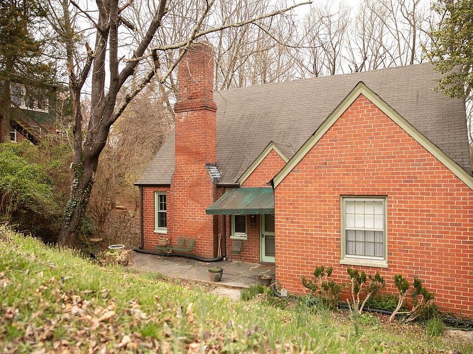 1st image of 27 Huron Ave Lot 3